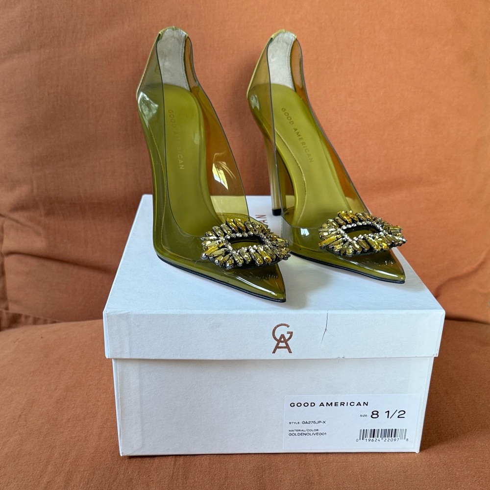 Good American Stylish Green Heels with Embellishments